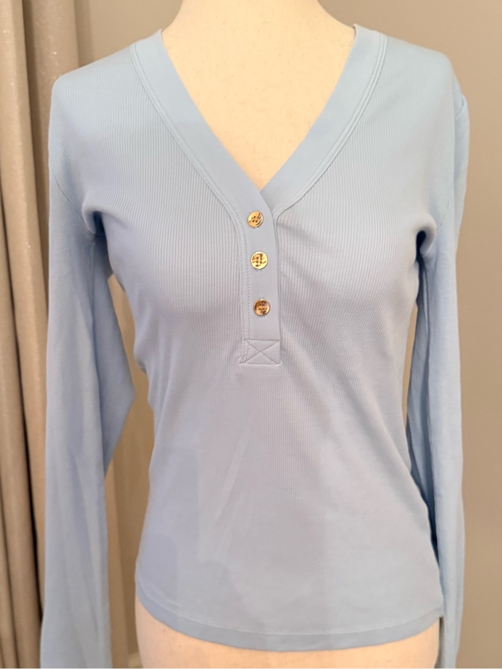 NWT Nordic Skyblue Weekend Collection Puff Sleeve Henley Top!